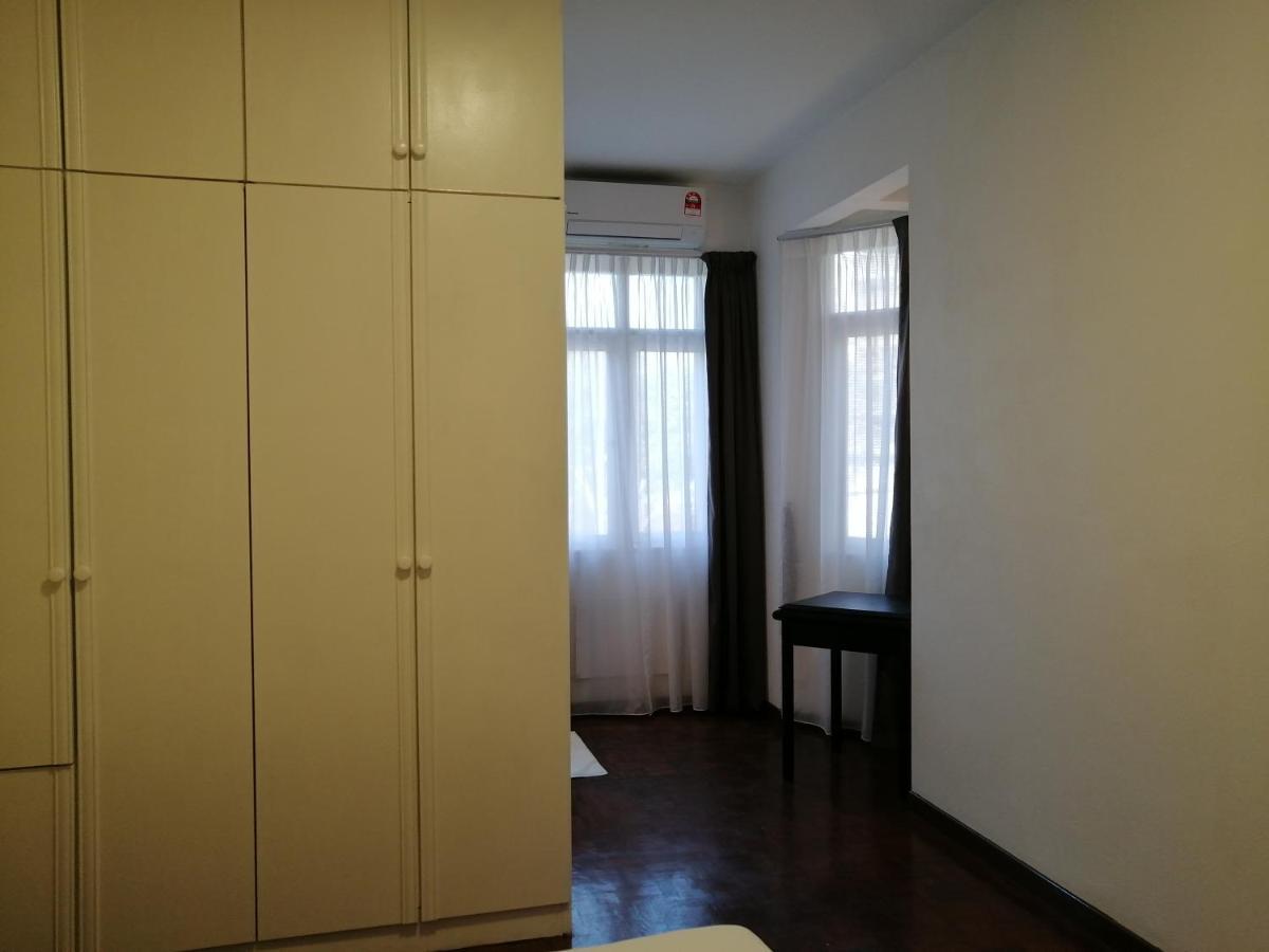 Bayu Emas Apartment By Wellington Resorts Batu Ferringhi Exterior photo